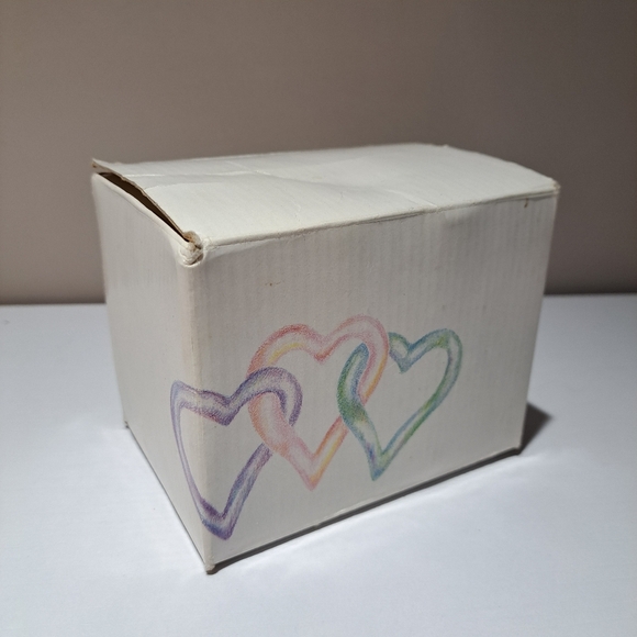 Mary Kay | White colorful hearts ceramic coffee mug new in box - Picture 9 of 9